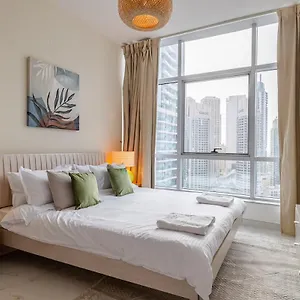 https://2-bedroom-apartment-in-dubai-marina.dubaihotelsoffers.com